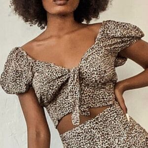 Lulus Fiercely in Love Beige Leopard Print Tie-Front Crop Top Size Large NWT